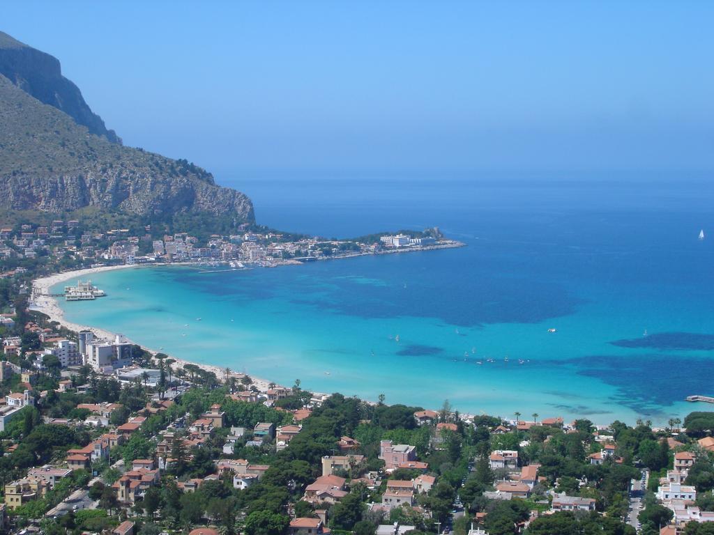 Mondello Luxury Apartment On The Beach 외부 사진